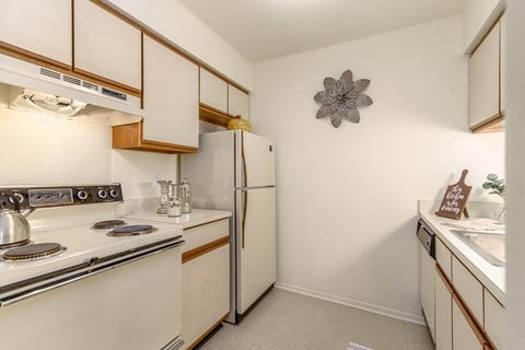 Eastwood Village One Bedroom Model Kitchen